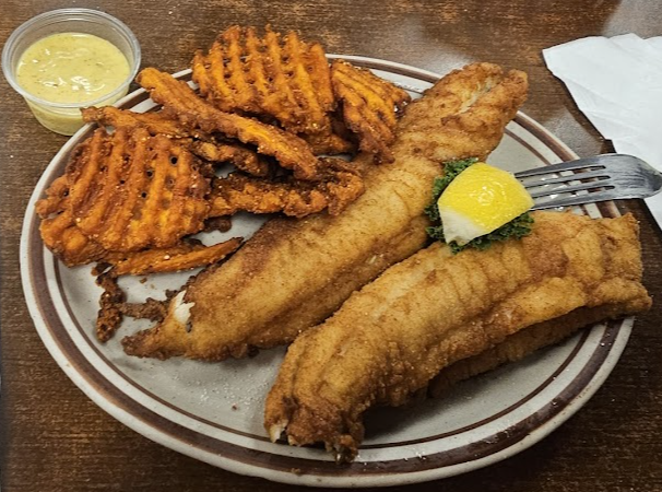 Hoskins Restaurant signature dishes Fried Chicken
Seafood Platter
Oysters